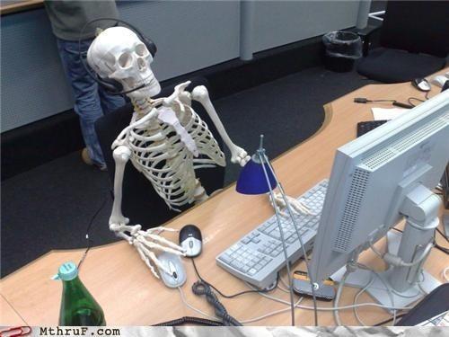 Waiting Skeleton